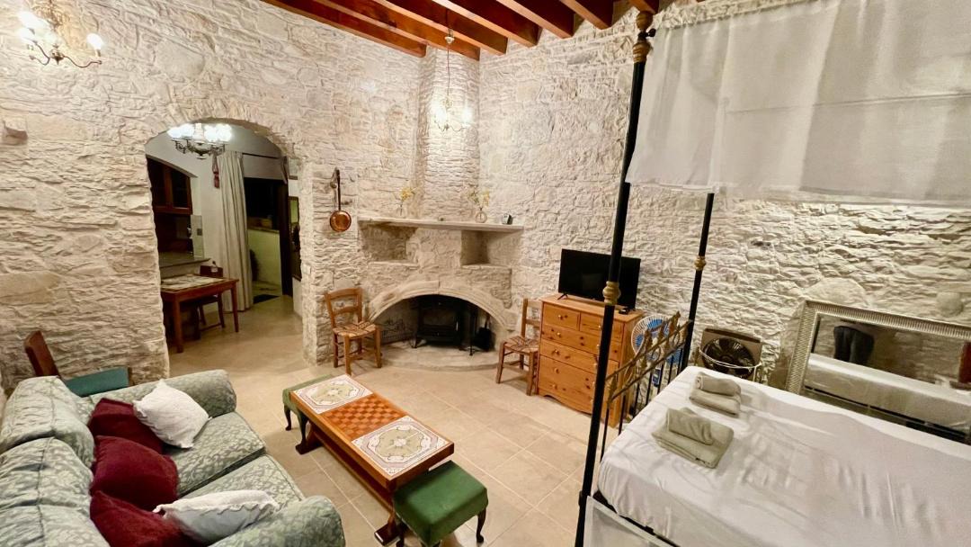 Photo of Livingroom in Dhoros