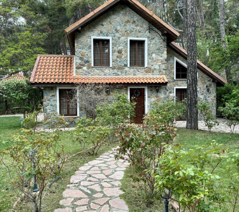 Photo of Others in Platres