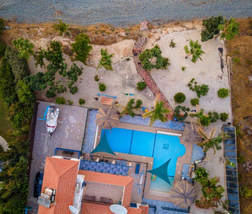 Photo of Outdoor in Pomos