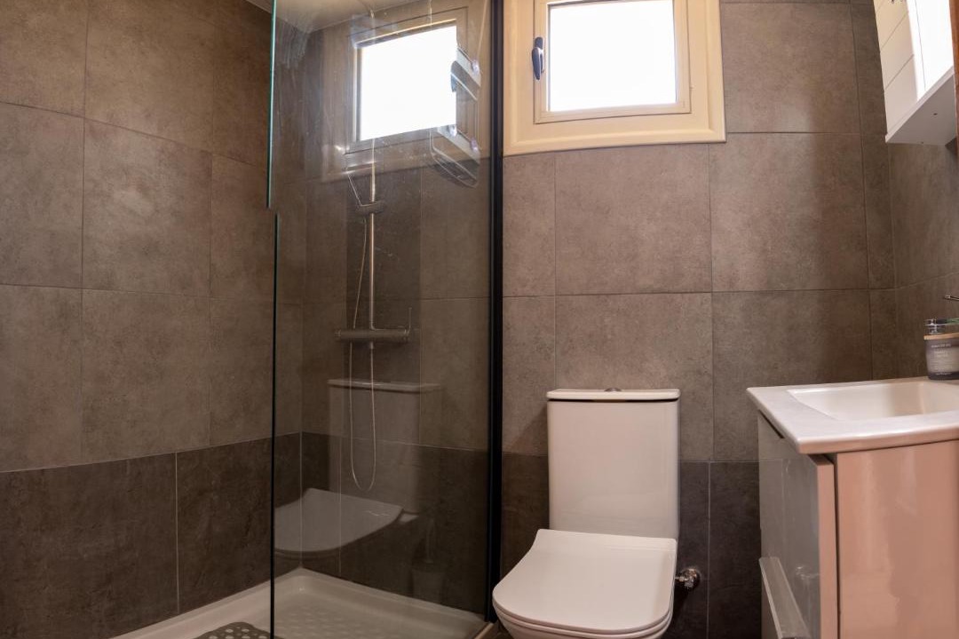 Photo of Bathroom in Meneou