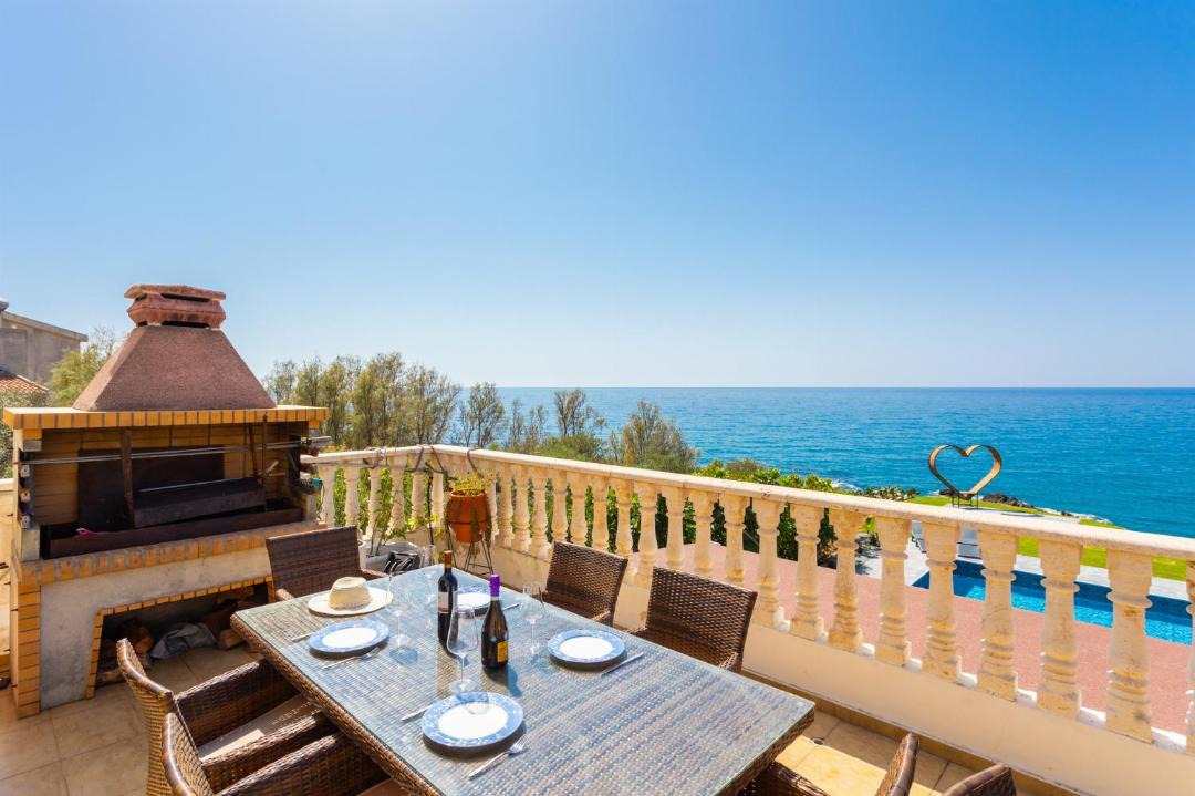 Photo of Others in Pomos