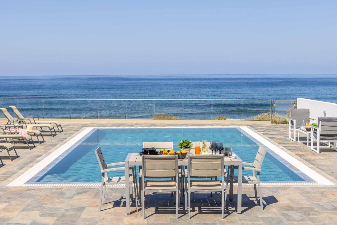 Photo of Outdoor in Pomos
