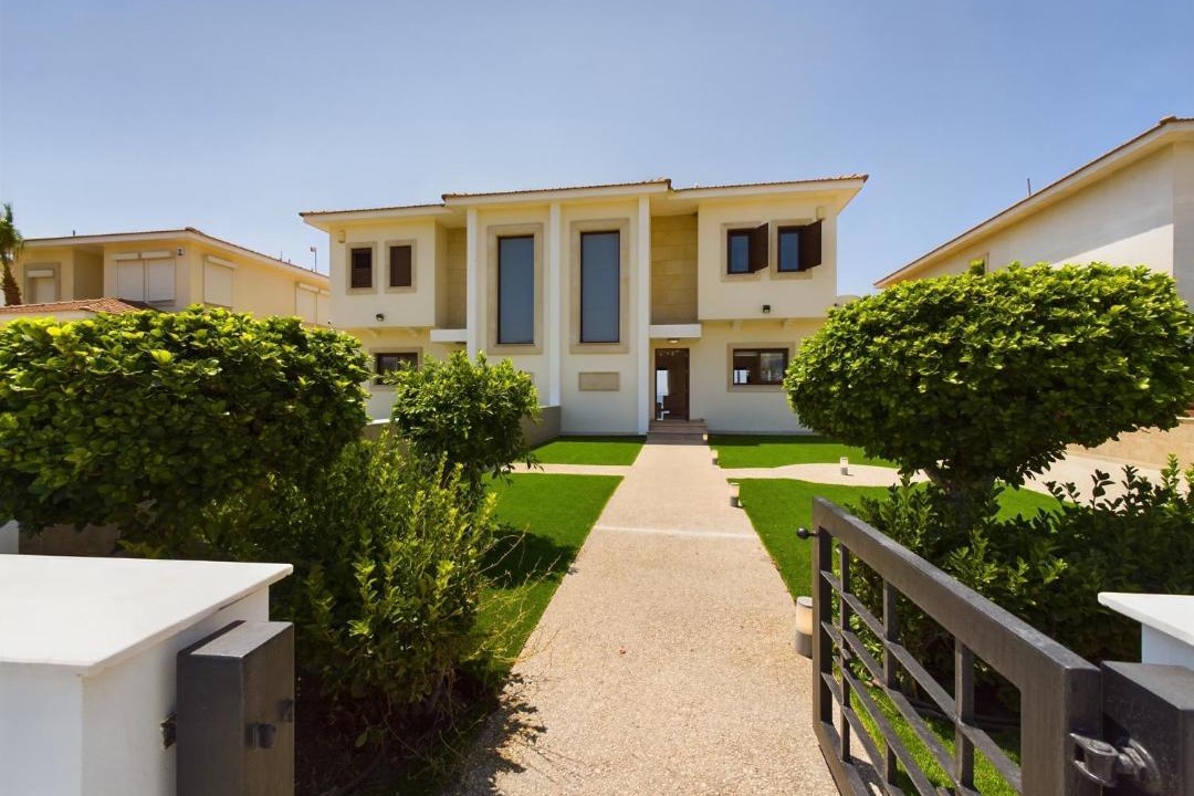 Photo of Buildings in Pervolia