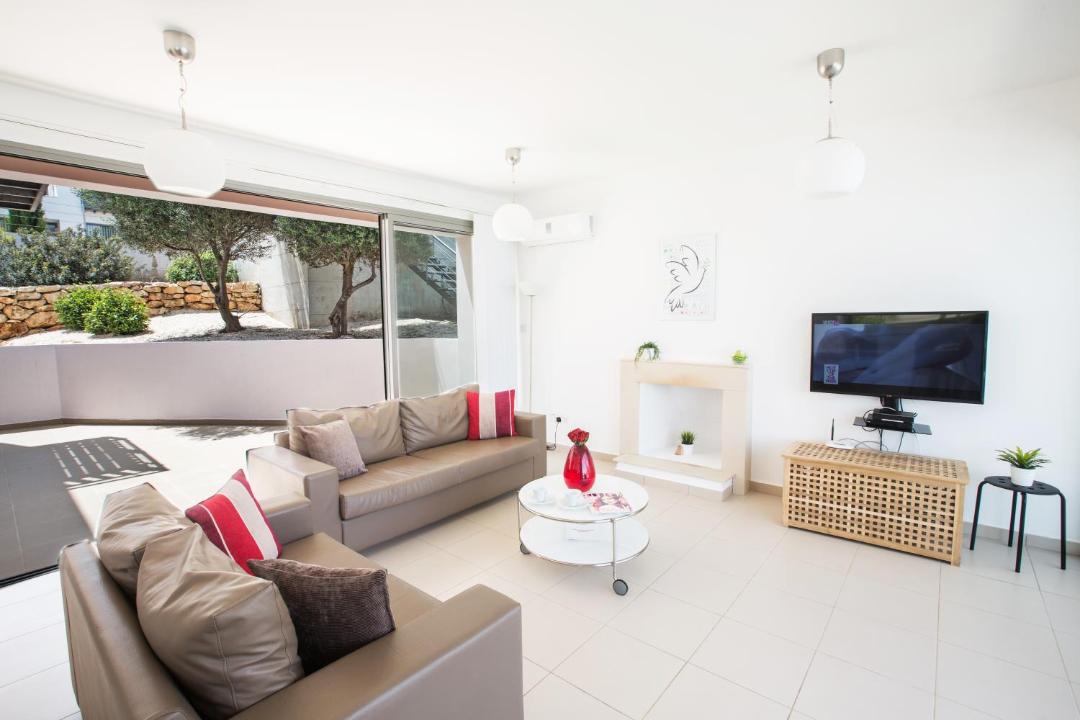Photo of Livingroom in Latchi