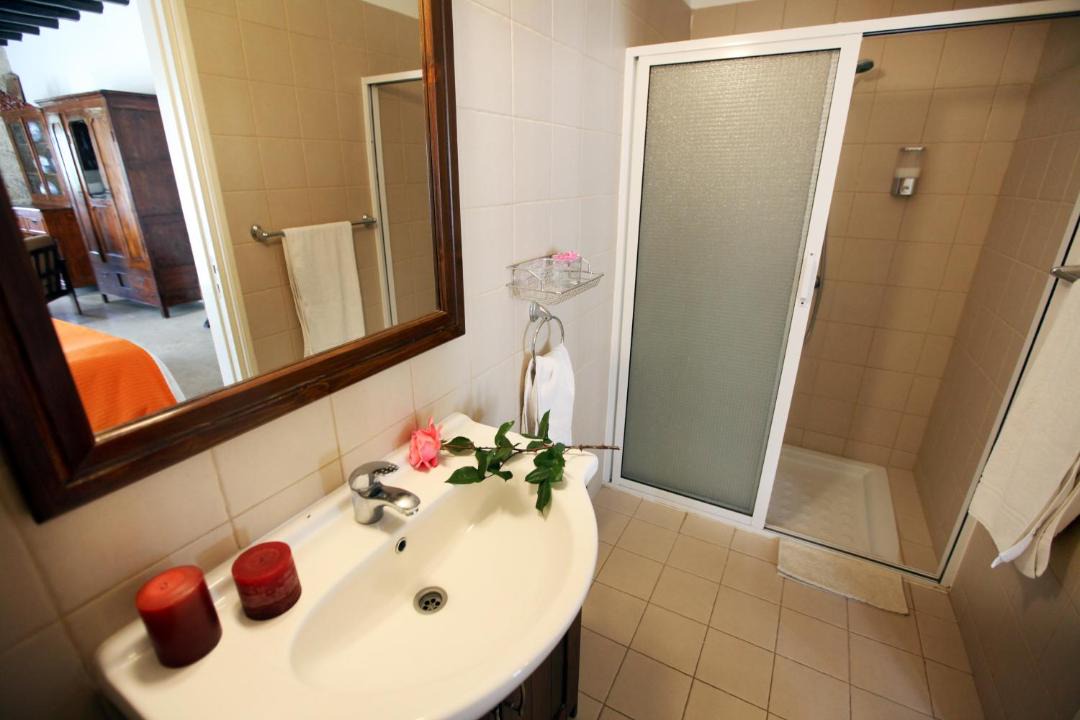 Photo of Bathroom in Goudi