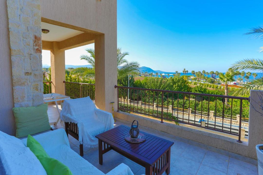 Photo of Patio Balcony in Latsi