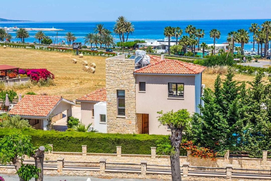 Photo of Buildings in Latsi