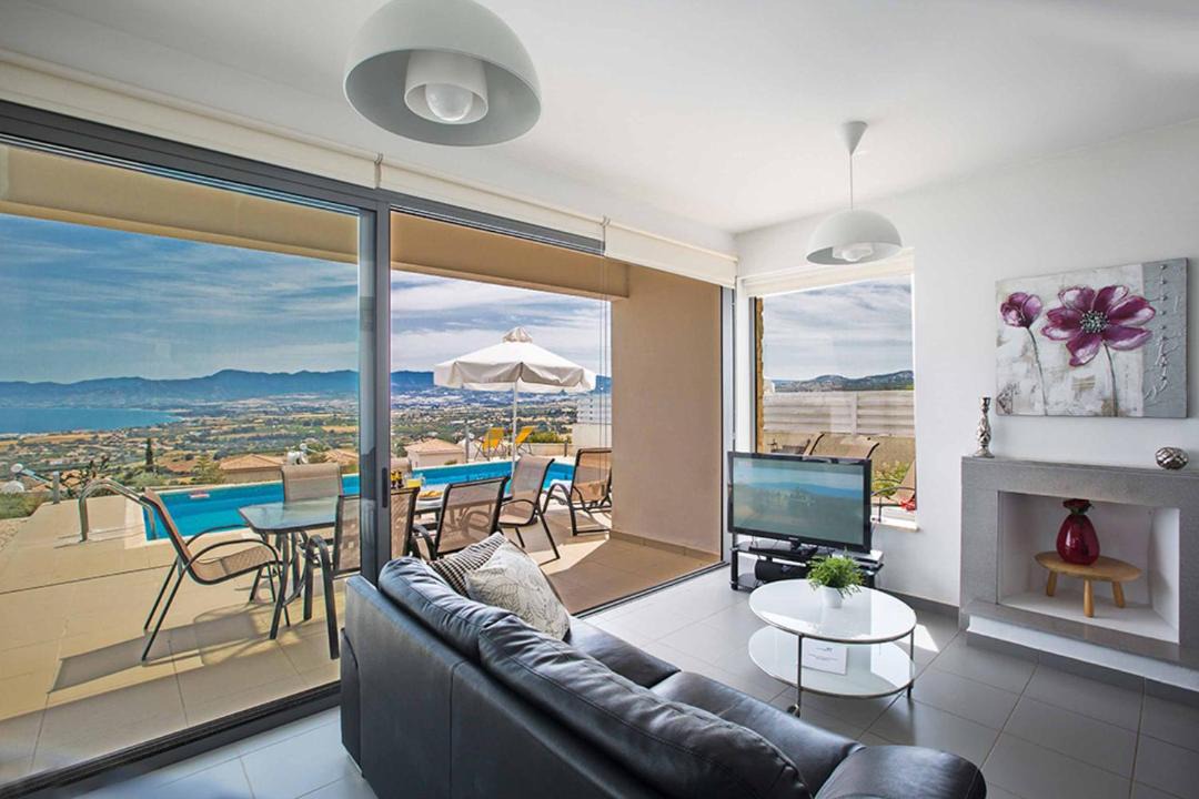 Photo of Livingroom in Latchi