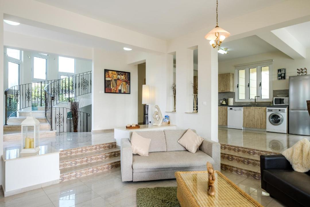 Photo of Livingroom in Cape Greko