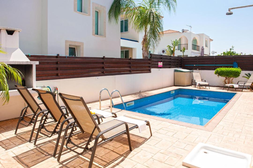 Photo of Patio Balcony in Pernera
