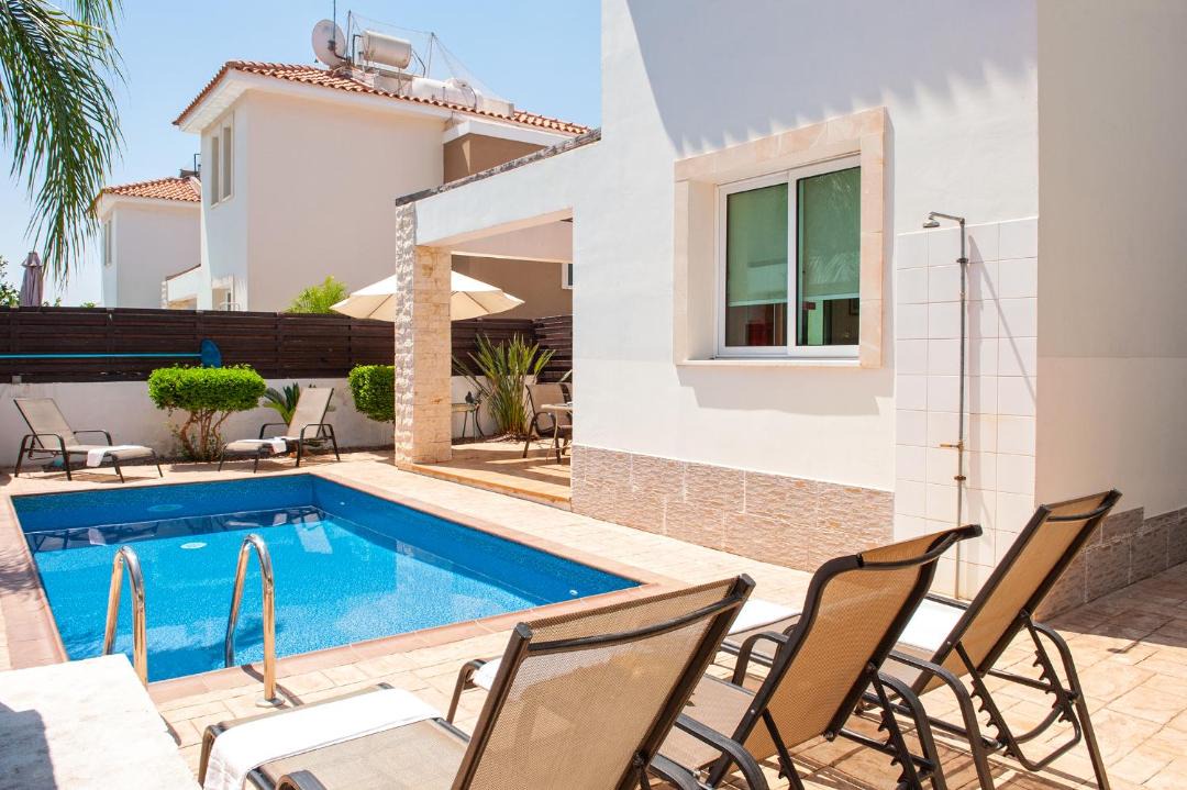 Photo of Patio Balcony in Pernera