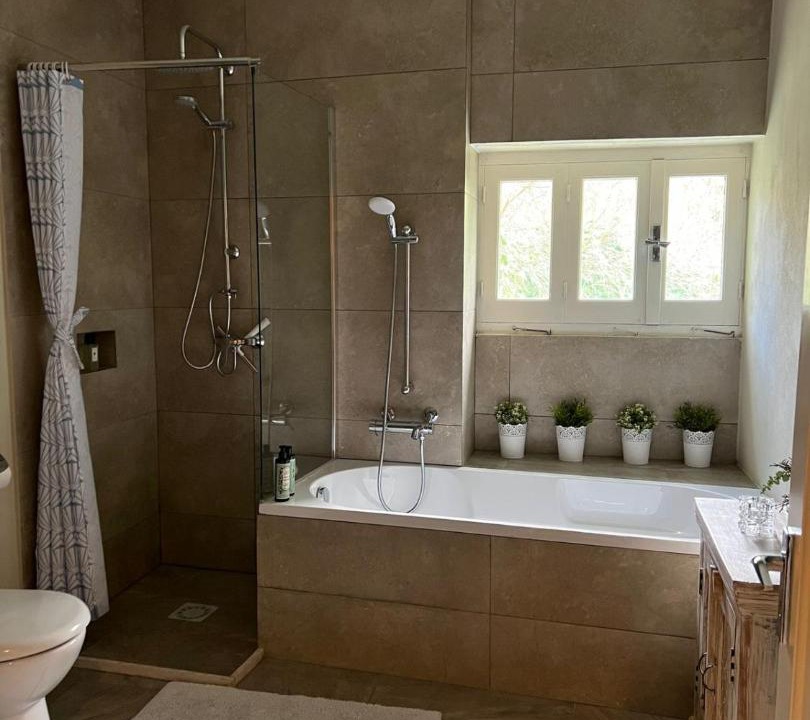 Photo of Bathroom in Vasa Koilaniou