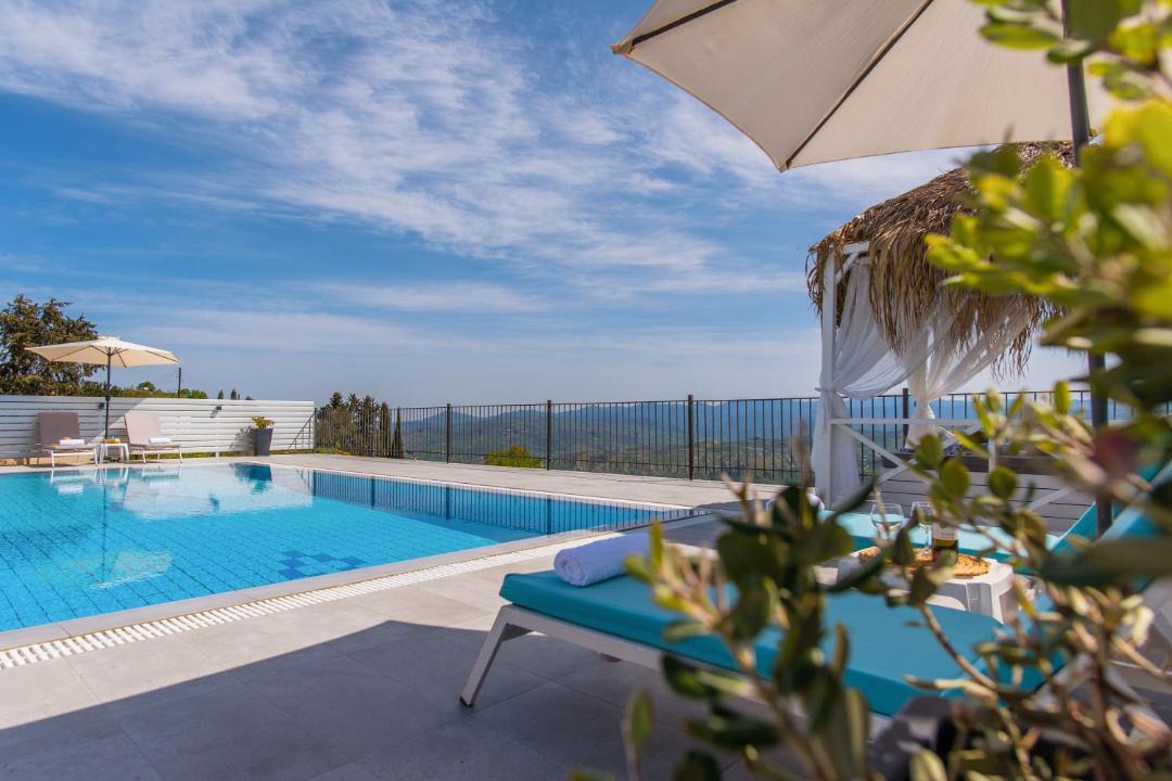 Photo of Outdoor in Theletra