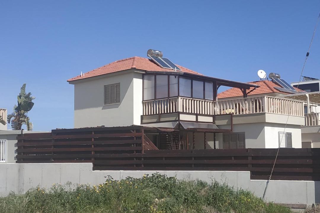 Photo of Buildings in Pervolia