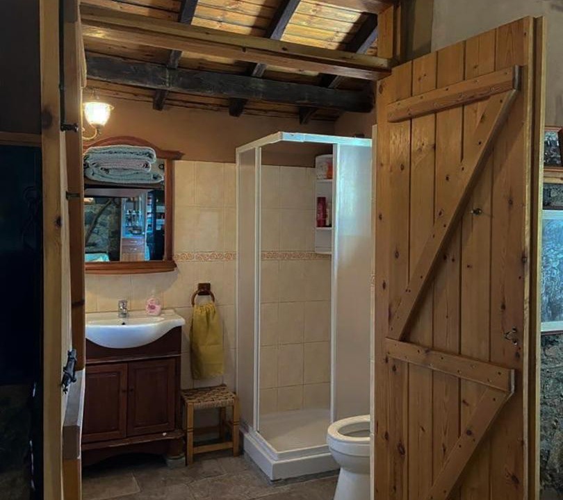Photo of Bathroom in Vasa Koilaniou