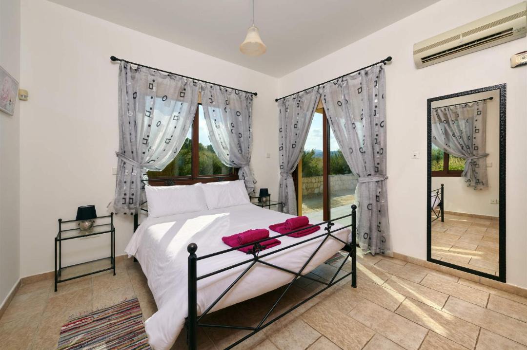 Photo of Bedroom in Latchi