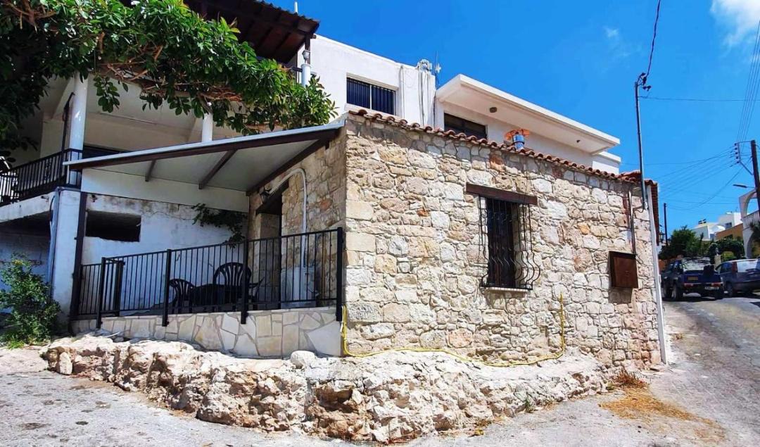 Photo of Buildings in Peyia Town