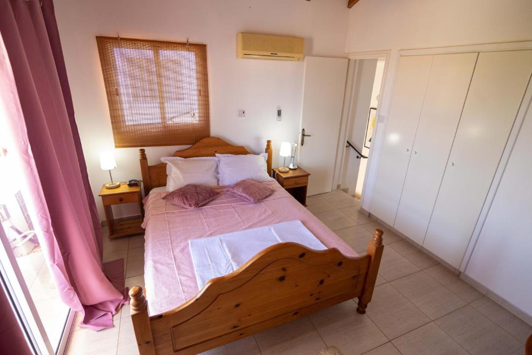 Photo of Bedroom in Polis
