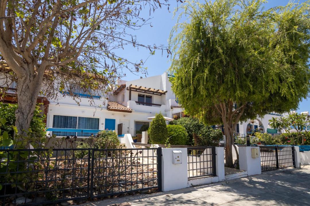 Photo of Buildings in Polis