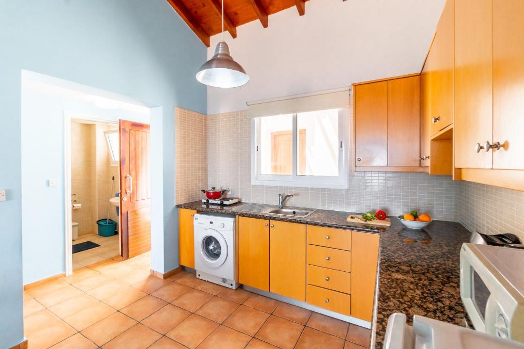 Photo of Kitchen in Latsi