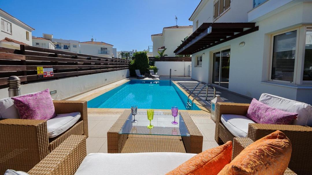 Photo of Patio Balcony in Pernera