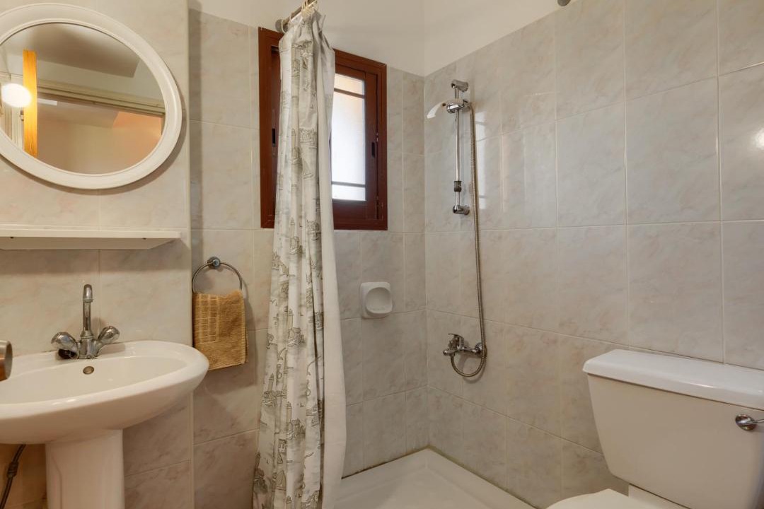 Photo of Bathroom in Kathikas