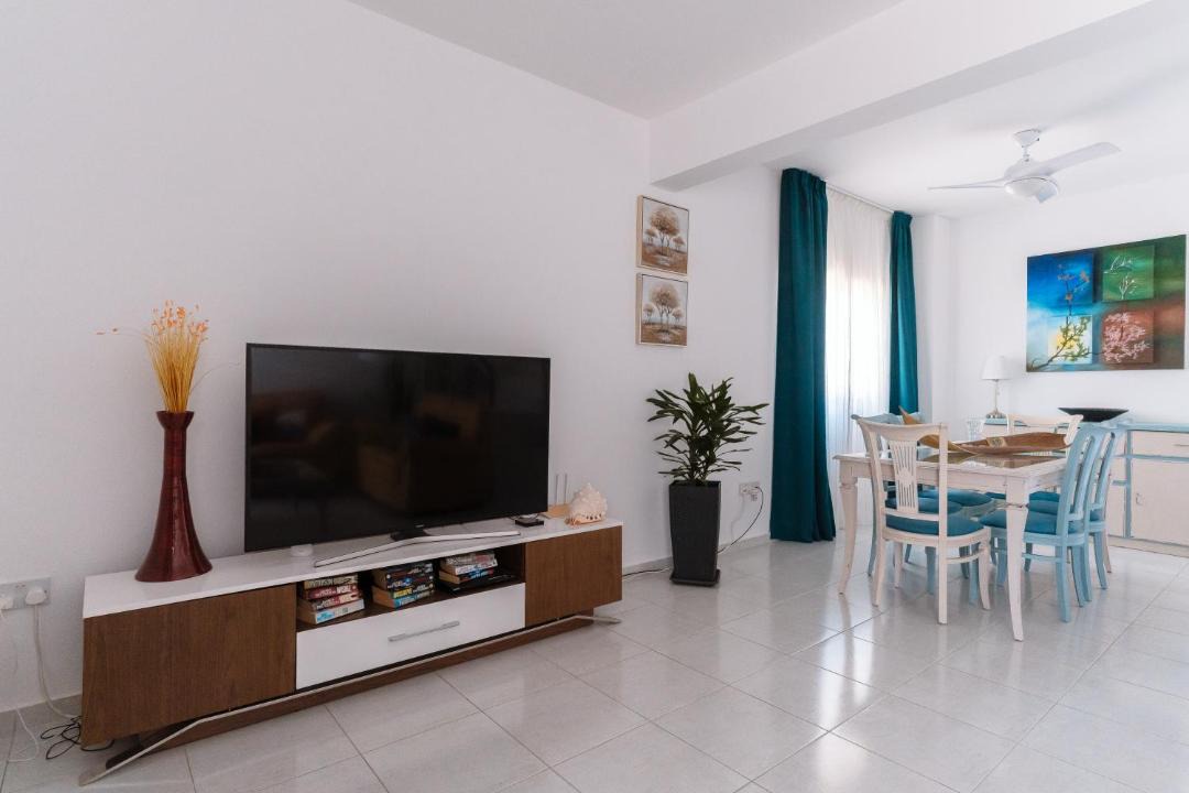 Photo of Livingroom in Peyia Town