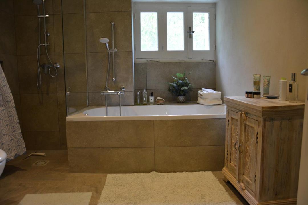 Photo of Bathroom in Vasa Koilaniou