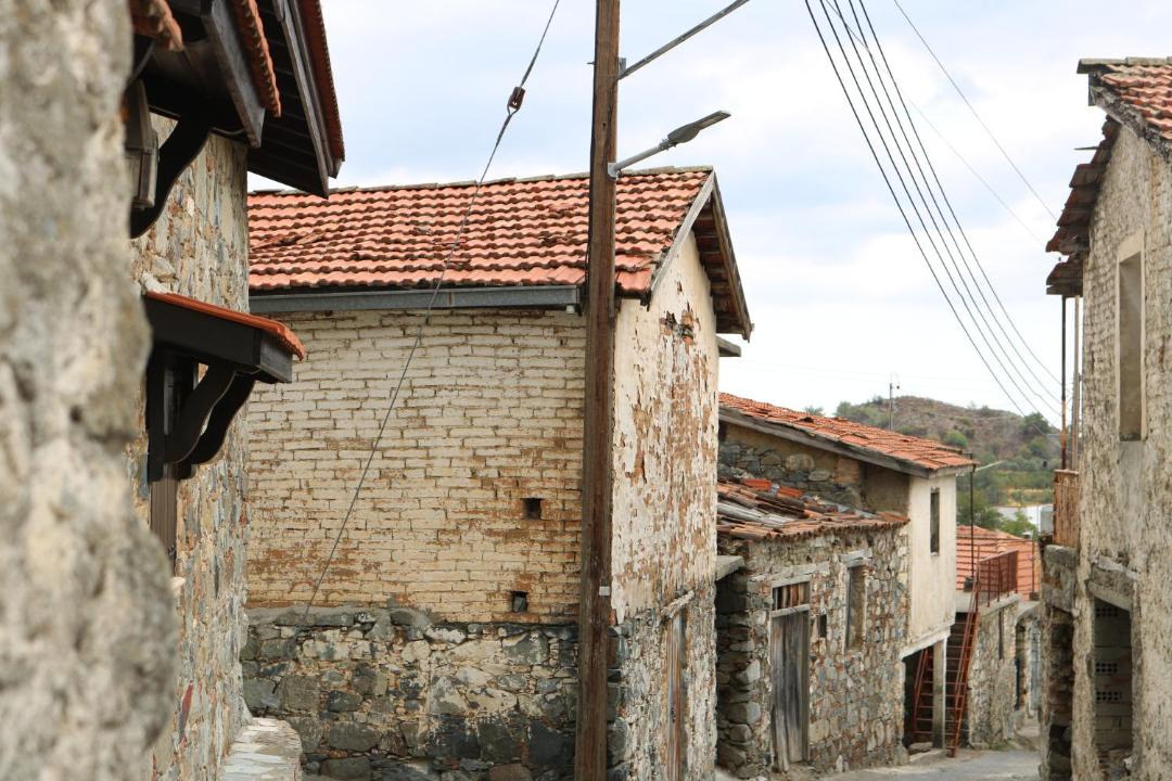 Photo of Buildings in Pelentri