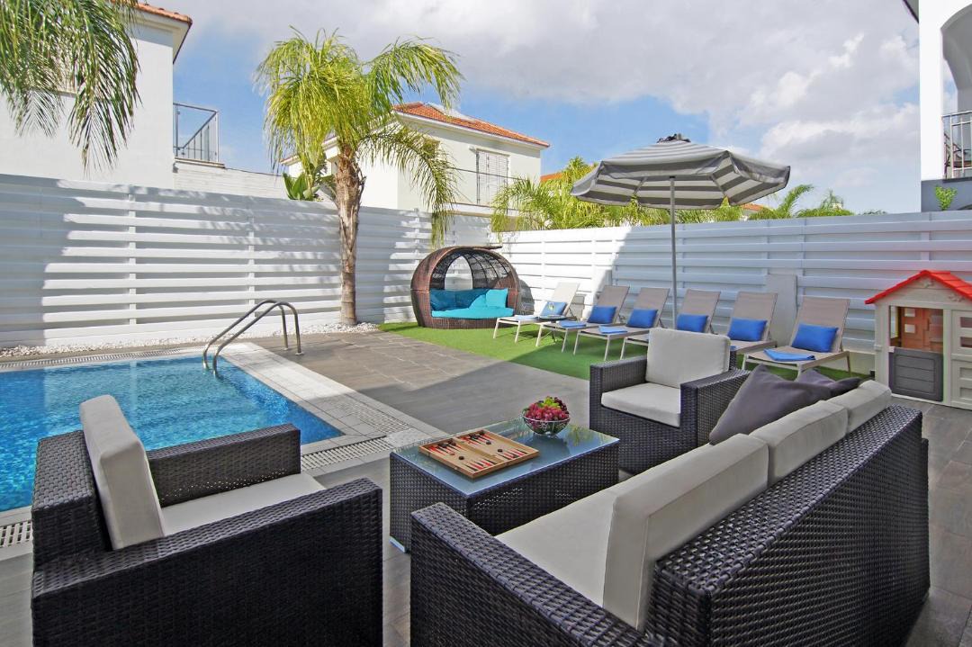 Photo of Patio Balcony in Pernera