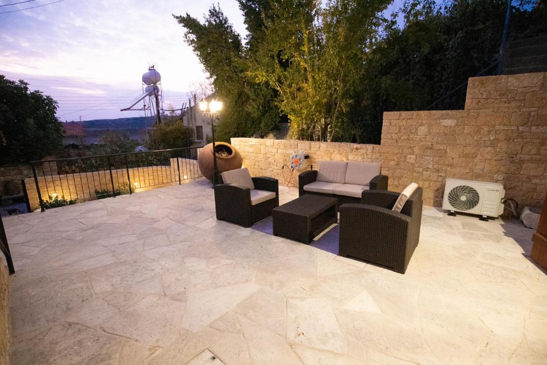Photo of Patio Balcony in Arsos