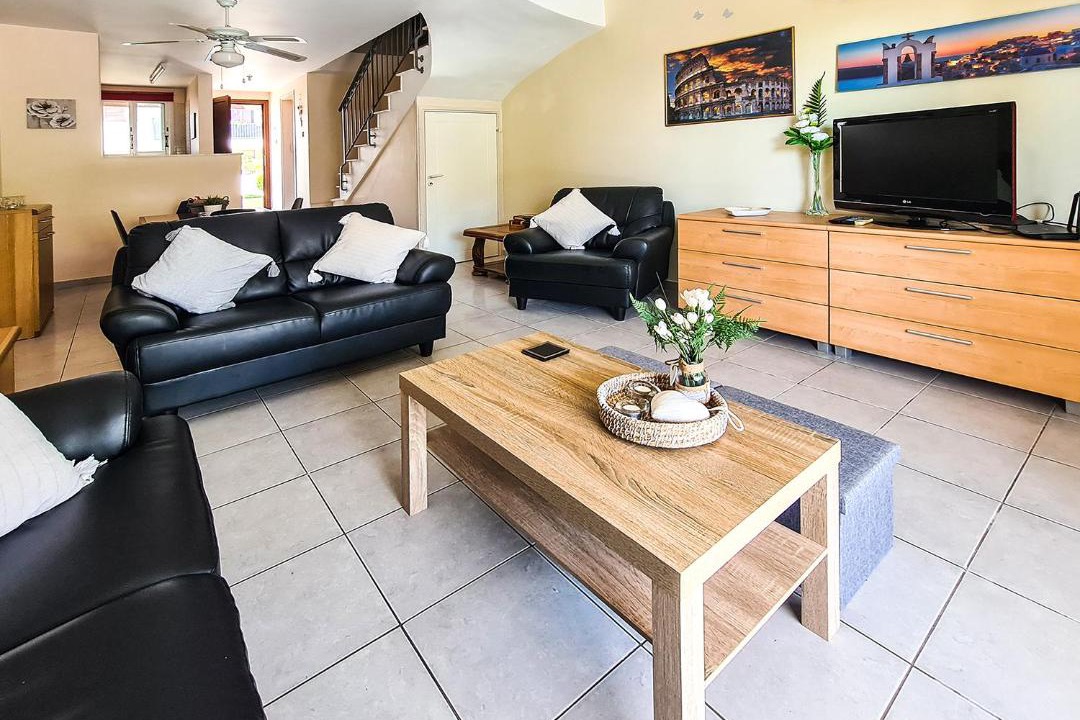 Photo of Livingroom in Peyia Town