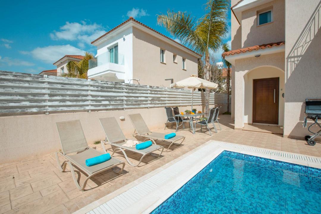 Photo of Outdoor in Pernera