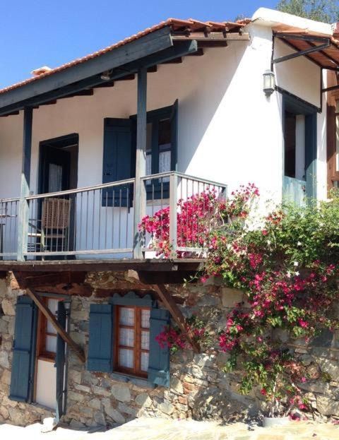 Photo of Buildings in Kalo Chorio