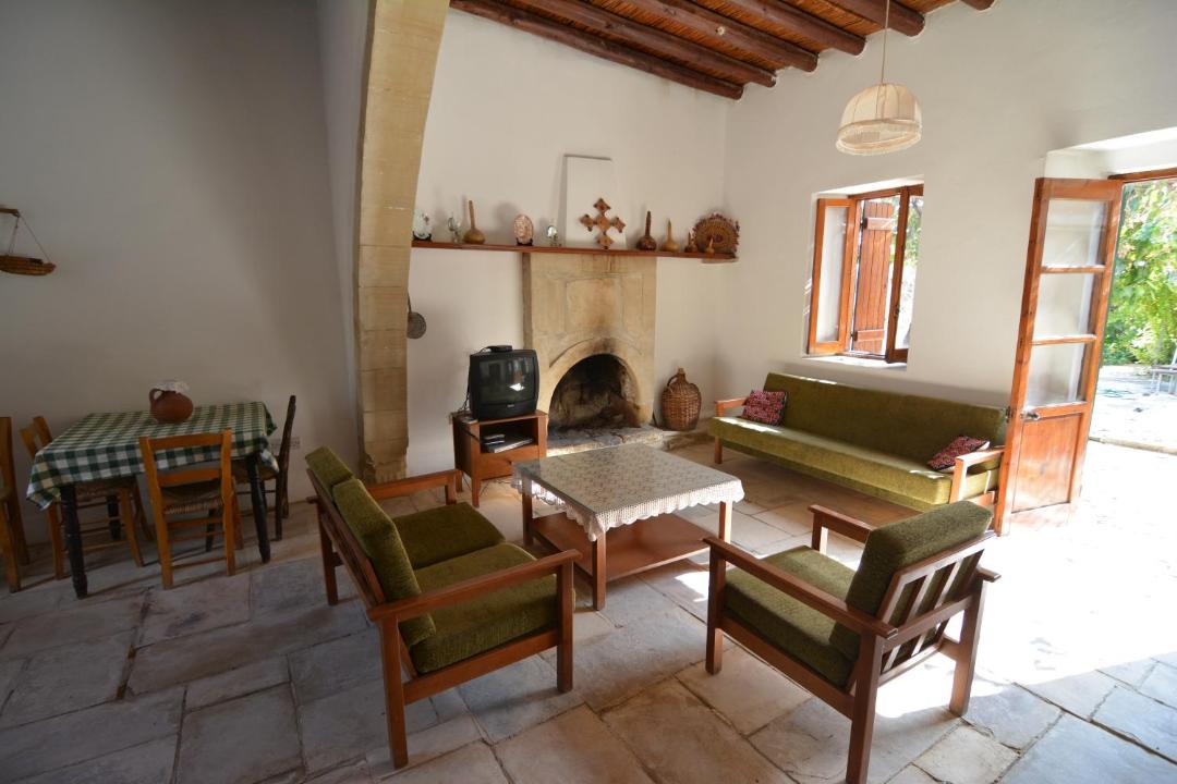 Photo of Others in Pano Akourdalia