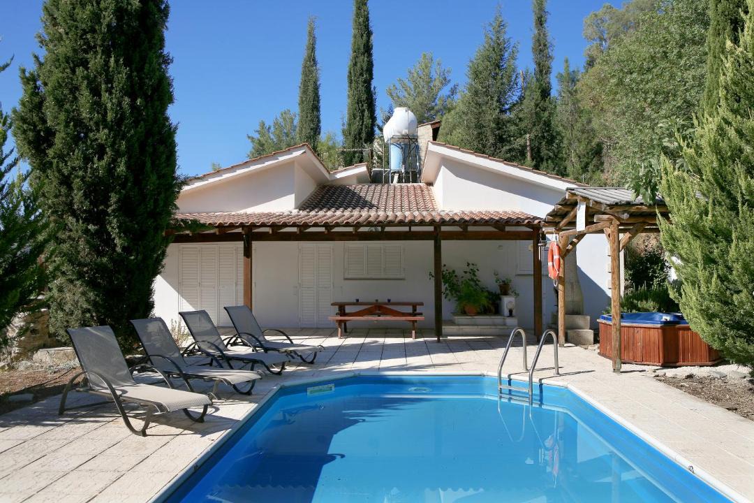 Photo of Outdoor in Miliou