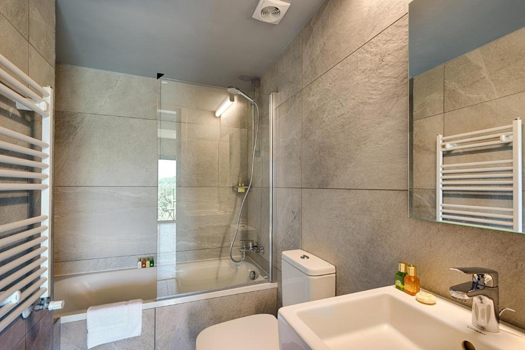 Photo of Bathroom in Platres