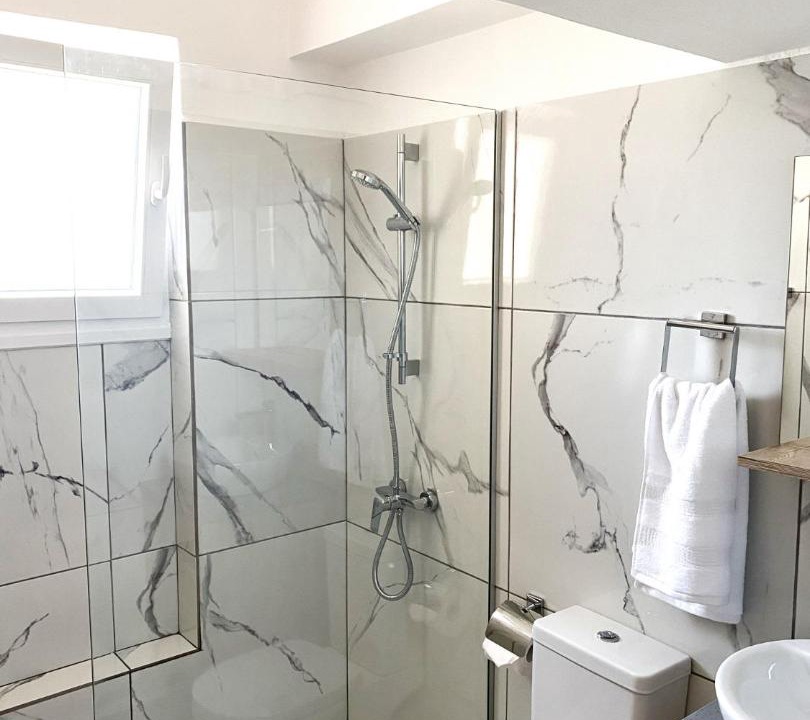 Photo of Bathroom in Skala