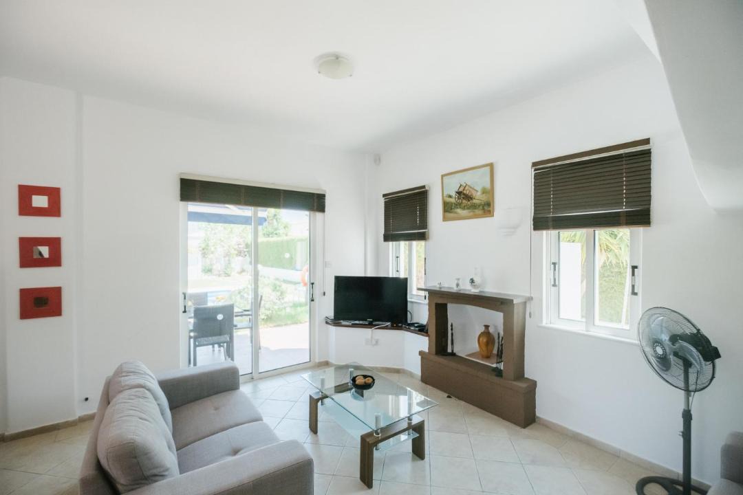 Photo of Livingroom in Latchi