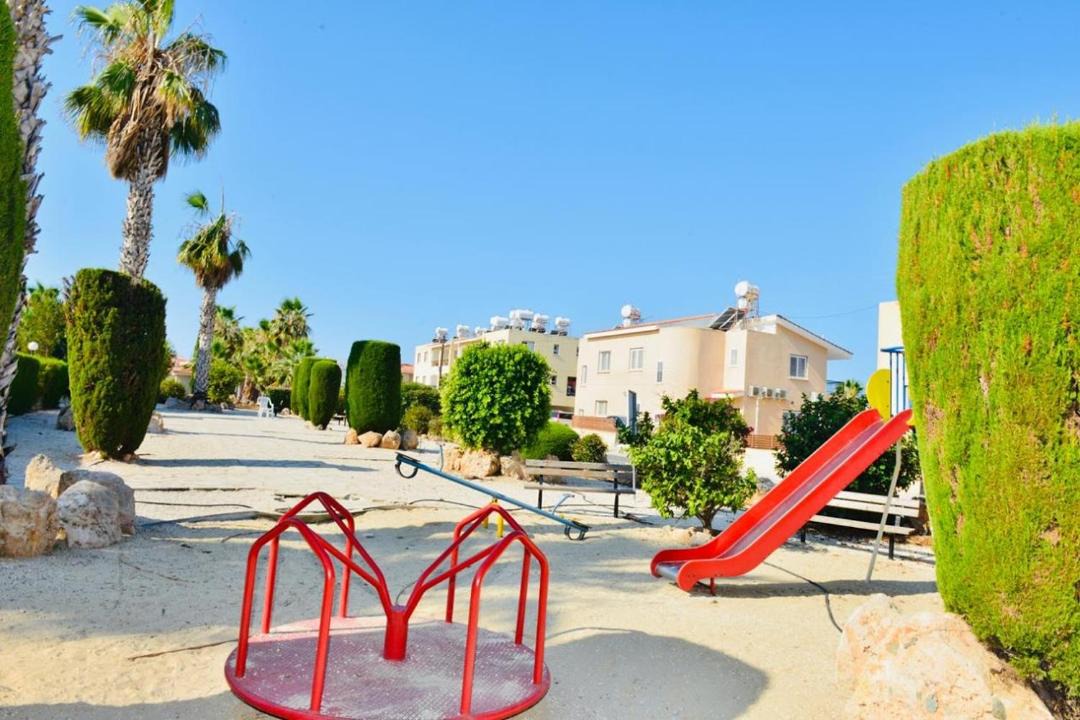 Photo of Others in Melanos
