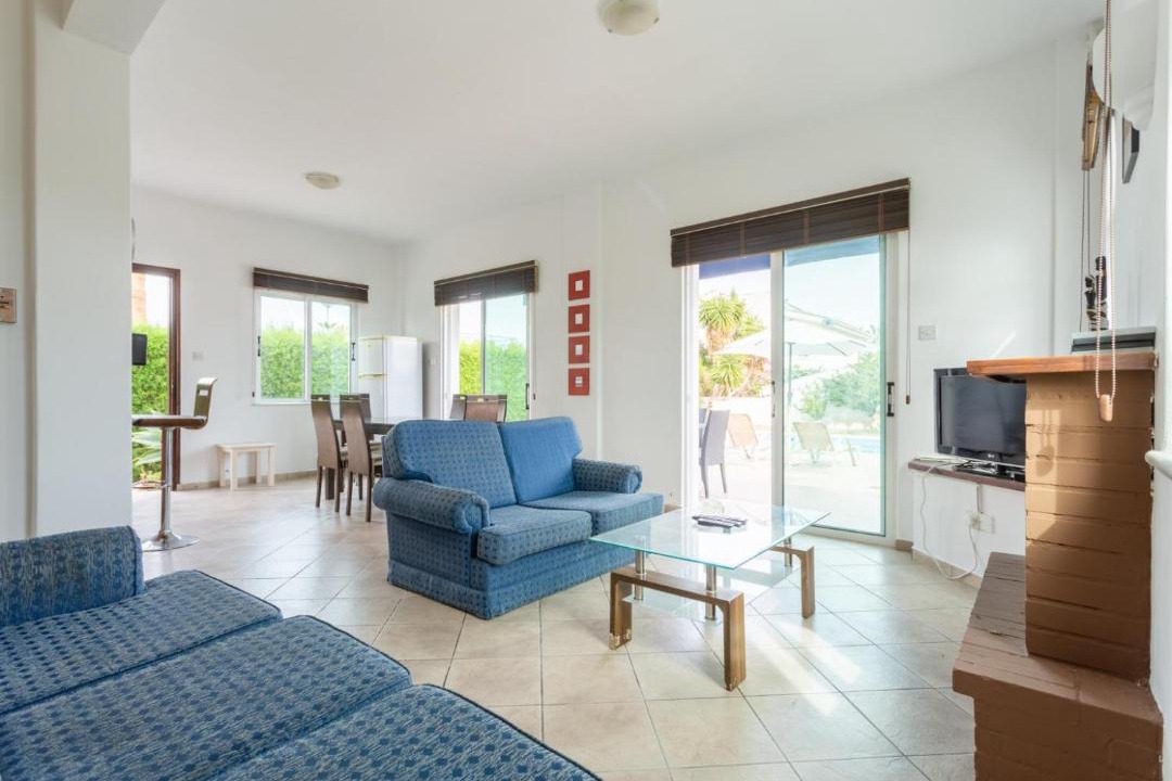 Photo of Livingroom in Latchi