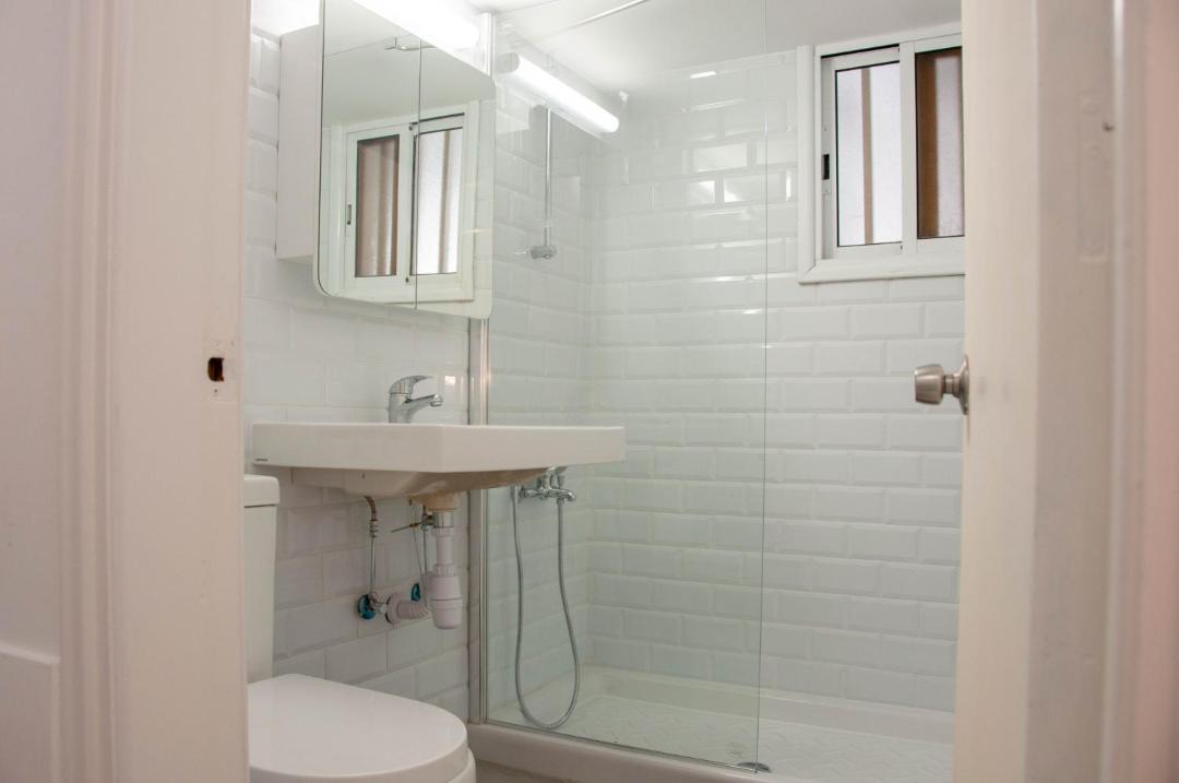 Photo of Bathroom in Neapolis