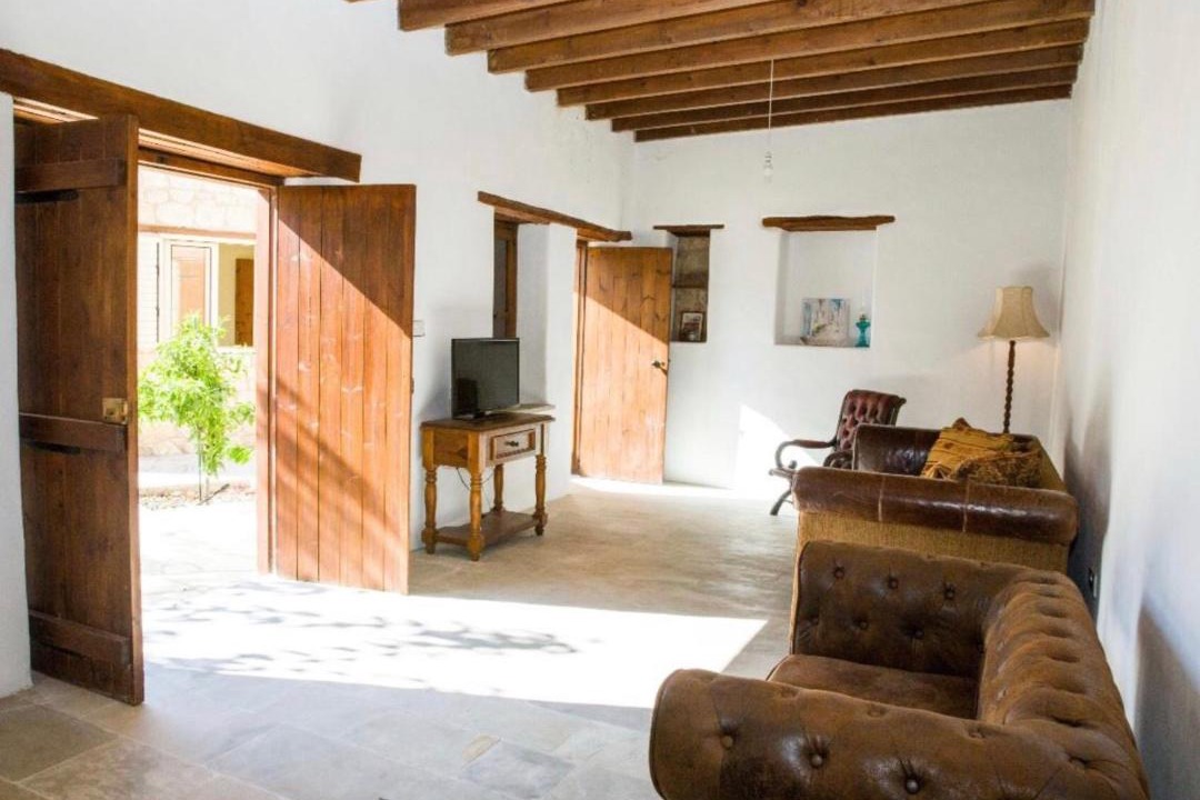 Photo of Livingroom in Anarvagos