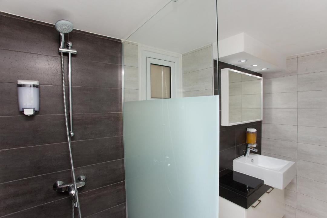 Photo of Bathroom in Neapolis