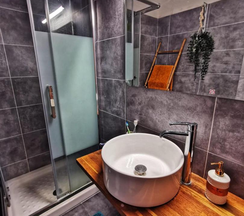 Photo of Bathroom in Neapolis