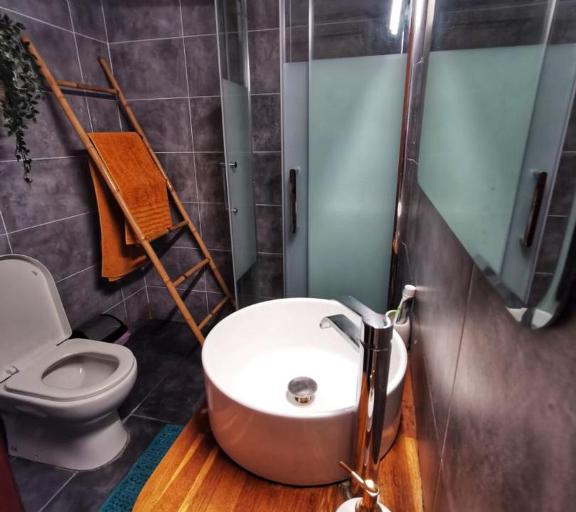 Photo of Bathroom in Neapolis