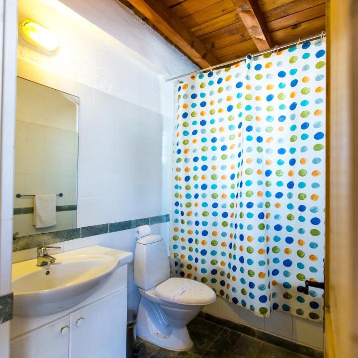 Photo of Bathroom in Pomos