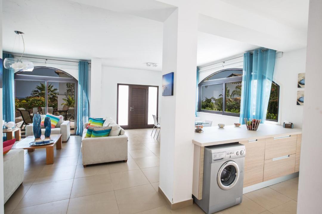 Photo of Livingroom in Cape Greko