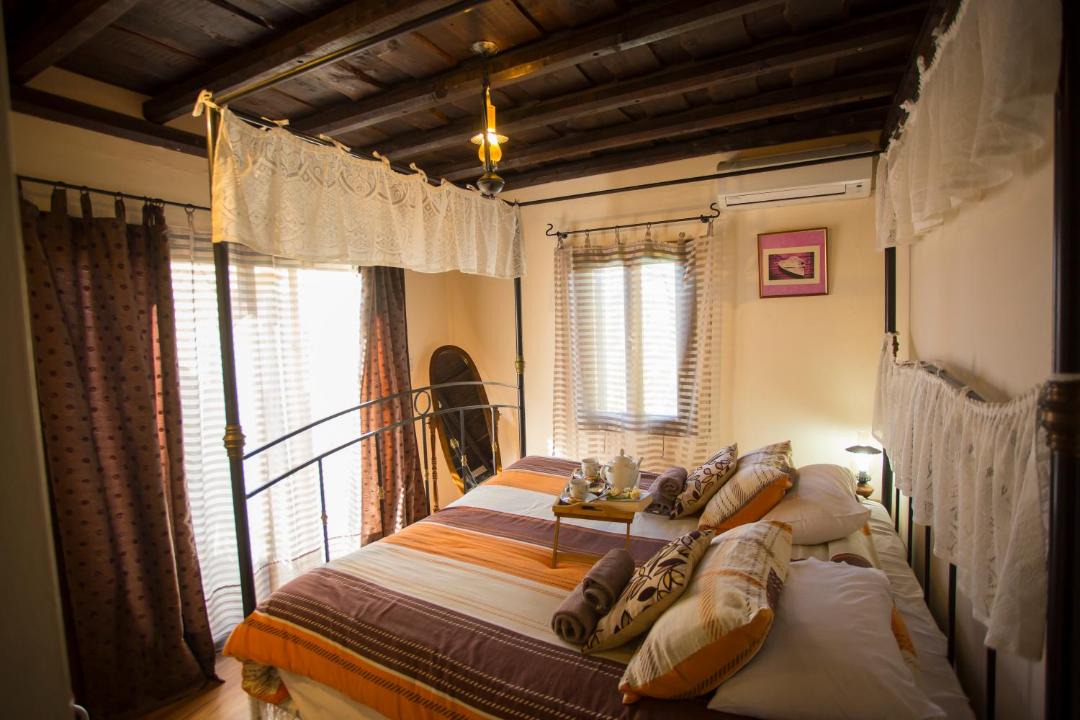 Photo of Bedroom in Pentakomo