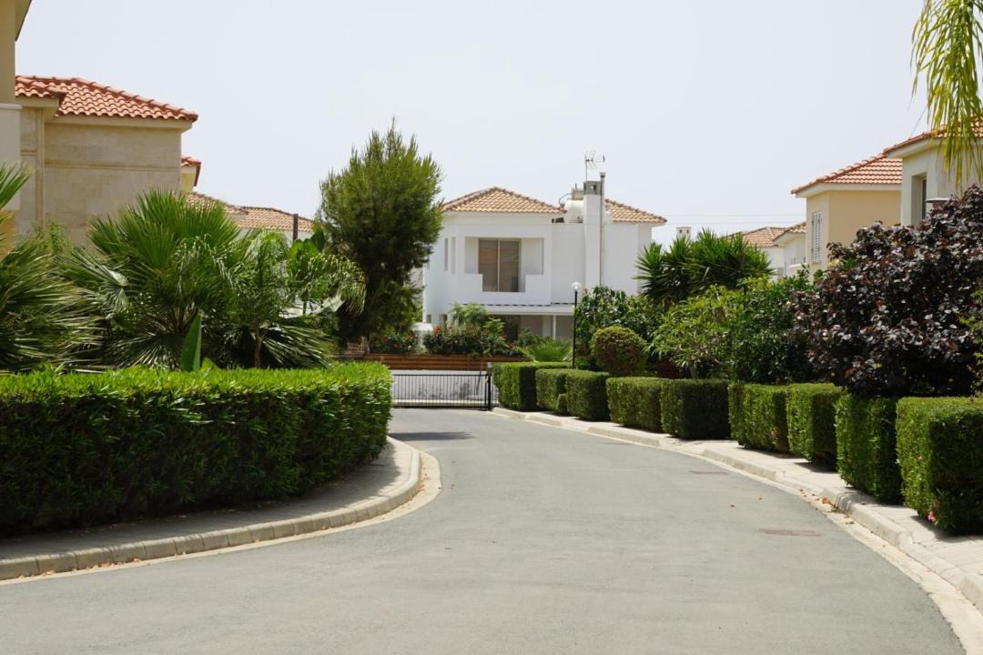 Photo of Buildings in Pervolia